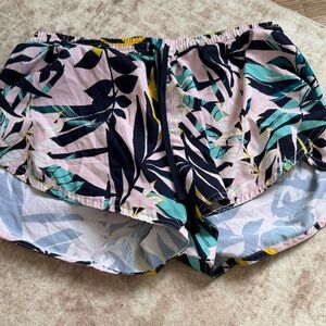 Old Navy Pink and Black Tropical Women's Athletic Shorts